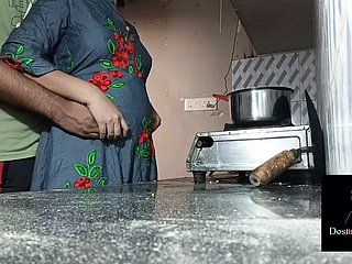 Devar Intrigue b passion Unending Pinky Bhabi en flu cocina