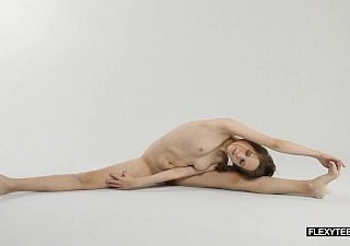 Abel Rugolmaskina brunette bare-ass gymnast