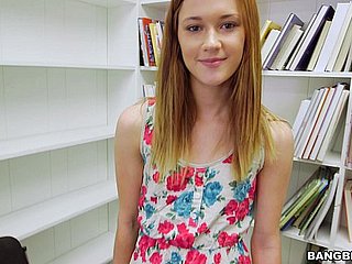 Taciturn Redhead Sucks your Unearth almost the Writing-room POV